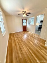 265 Newman St in Metuchen, NJ - Building Photo - Building Photo