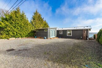3733 Sinclair Dr in Ferndale, WA - Building Photo - Building Photo
