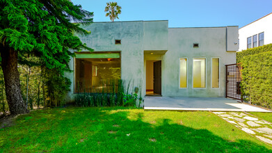 917 N La Jolla Ave in West Hollywood, CA - Building Photo - Building Photo