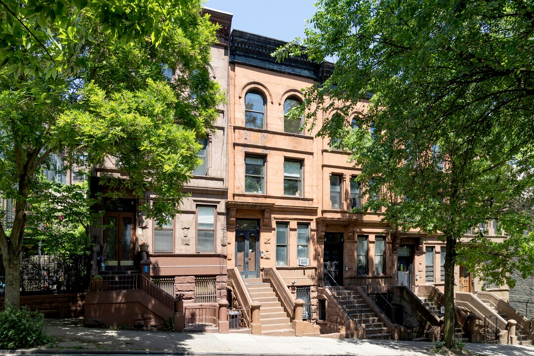 419 W 141st St in New York, NY - Foto de edificio
