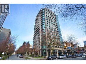 1003 Burnaby St in Vancouver, BC - Building Photo - Building Photo