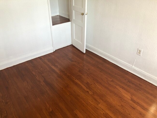5709 Simmonds Ave, Unit #1 in Baltimore, MD - Building Photo - Building Photo