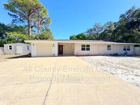 101 Elm Ave SE in Fort Walton Beach, FL - Building Photo