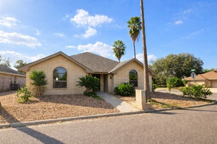 1601 Debby Ln in Mission, TX - Building Photo