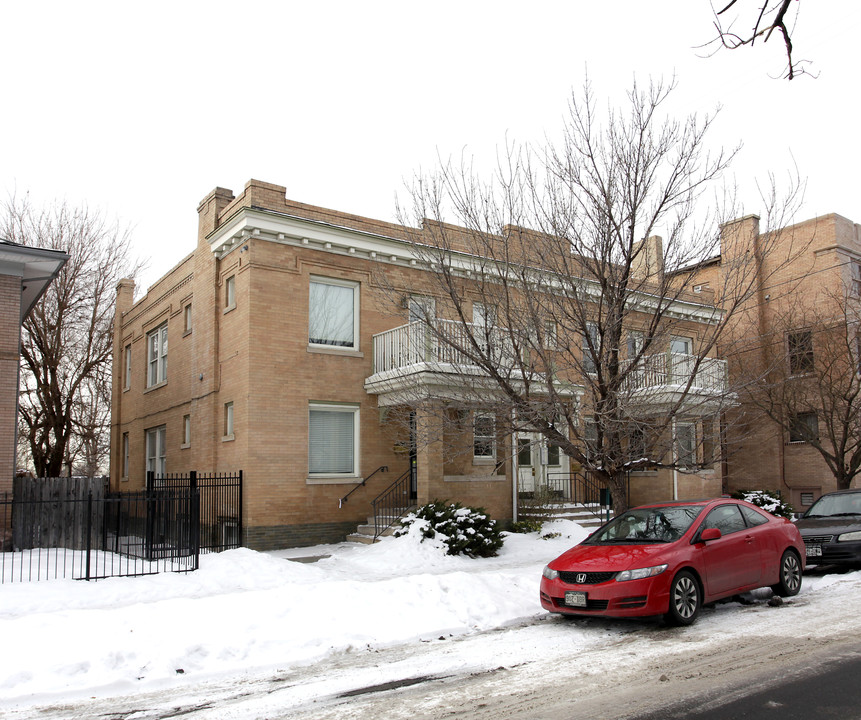 322 E Cedar Ave in Denver, CO - Foto de edificio