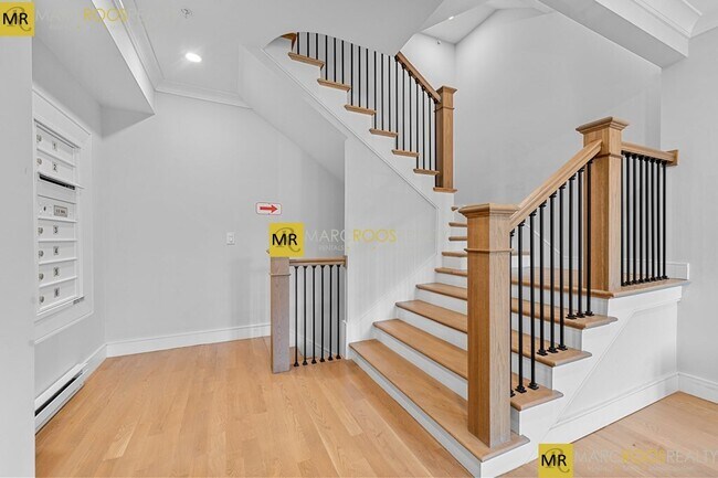 529 Newbury St, Unit #6 in Boston, MA - Building Photo - Building Photo