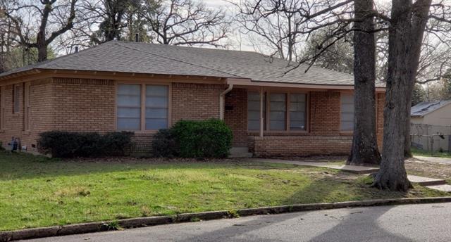 1900 Harrison St in Paris, TX - Building Photo