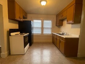 141 80th St, Unit Upper