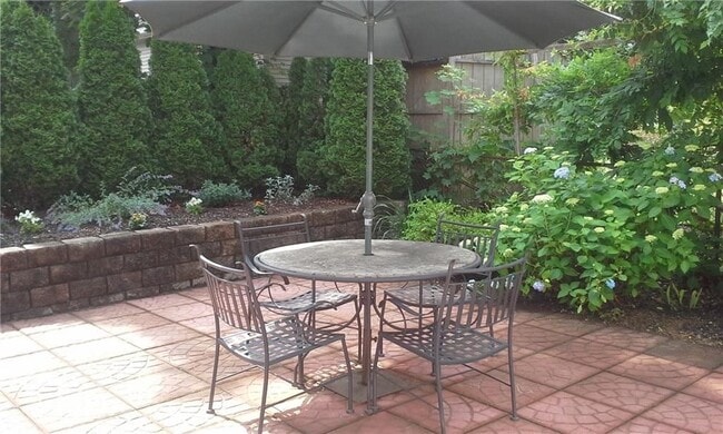 51 Chace Ave in Providence, RI - Foto de edificio - Building Photo