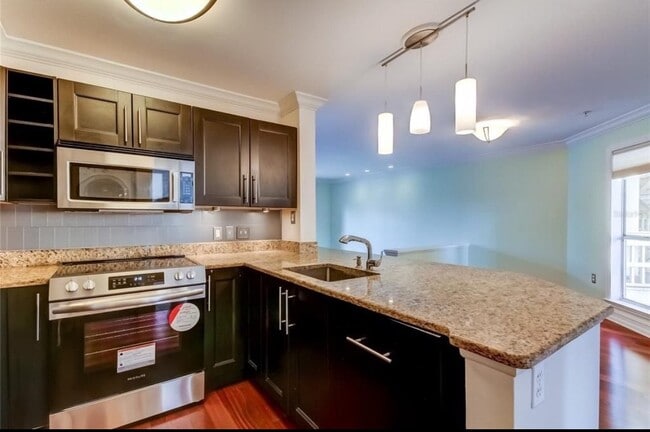 115 112th Ave NE, Unit 618 in St. Petersburg, FL - Foto de edificio - Building Photo