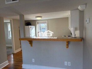 305 1st Ave S in Bayport, MN - Foto de edificio - Building Photo