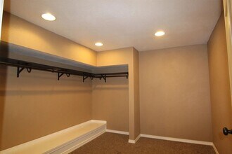 1227 E Rockwell Ave in Spokane, WA - Building Photo - Building Photo
