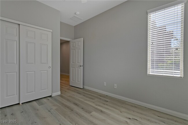 property at 3938 Fairway Ridge Ave