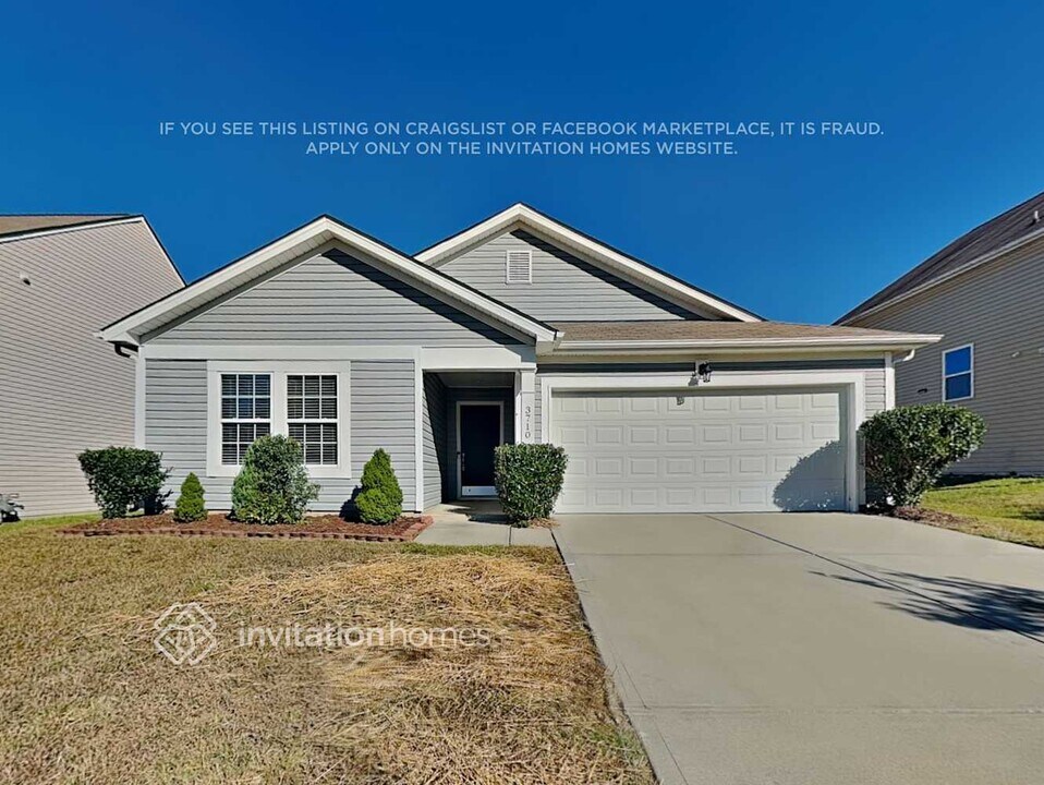 3710 Gricklade Dr in Charlotte, NC - Building Photo
