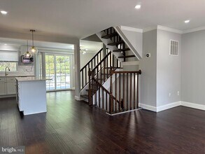 14632 Stone Crossing Ct in Centreville, VA - Building Photo - Building Photo