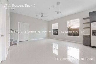 1311 Bodark Dr in Edinburg, TX - Building Photo - Building Photo