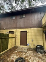 4313 SW 68th Terrace in Gainesville, FL - Building Photo
