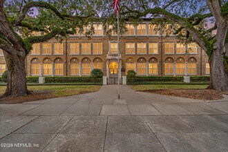 2525 College St in Jacksonville, FL - Building Photo - Building Photo