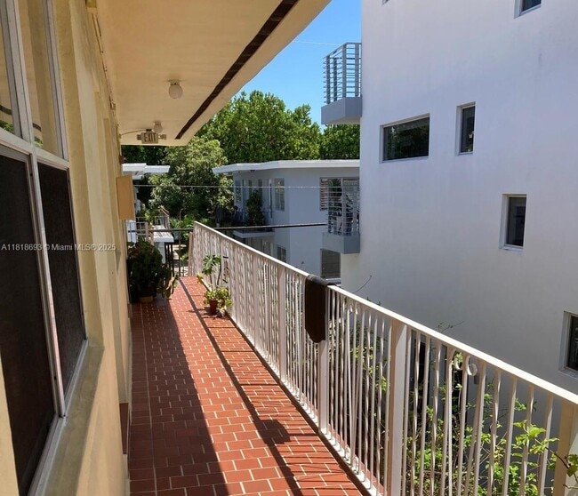 property at 653 Michigan Ave