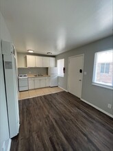 Flower Hill Apartments in Colorado Springs, CO - Building Photo - Building Photo