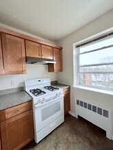 397 Park Ave, Unit m in Rutherford, NJ - Building Photo - Building Photo