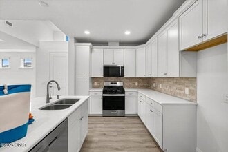 8912 Parrot Pl in Panama City Beach, FL - Building Photo - Building Photo