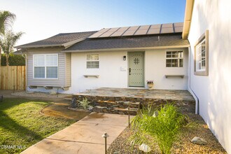 961 Riopelle Ct in Thousand Oaks, CA - Building Photo - Building Photo