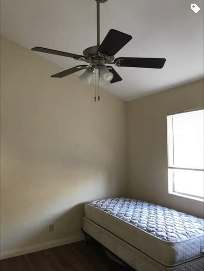 1343 W 36th St, Unit 1343 west 36th street in Los Angeles, CA - Building Photo - Building Photo