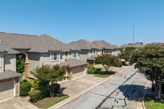 Bella Terra Townhomes in Austin, TX - Building Photo - Building Photo