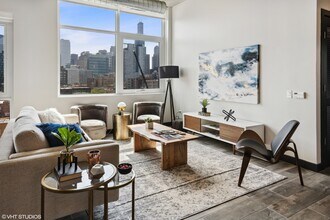 171 N Aberdeen St in Chicago, IL - Building Photo - Building Photo