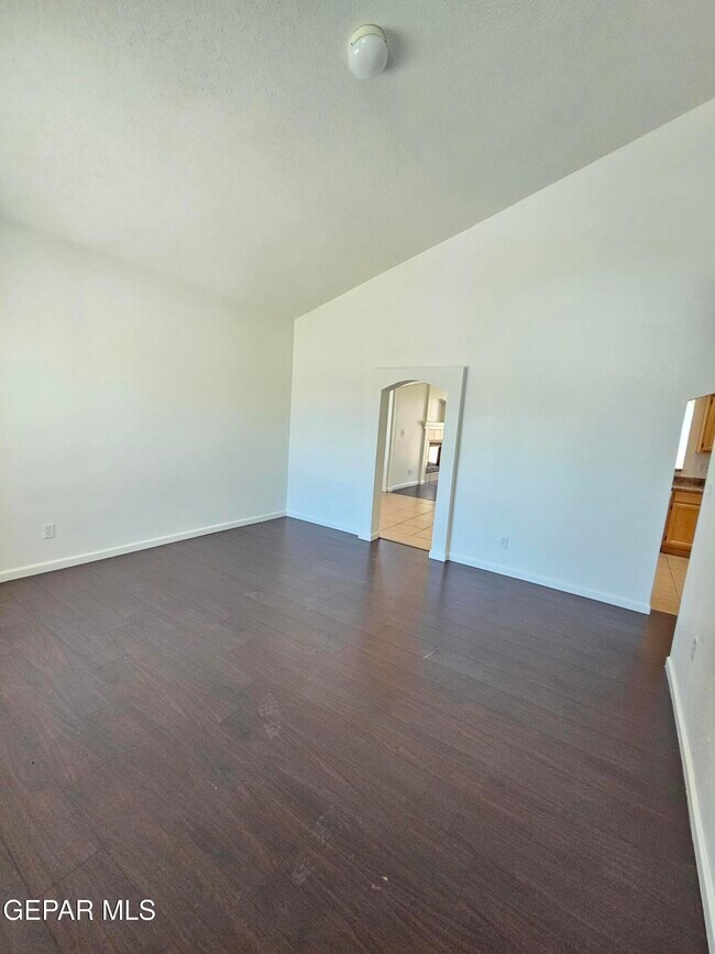 6087 Camden Lake St in El Paso, TX - Building Photo - Building Photo