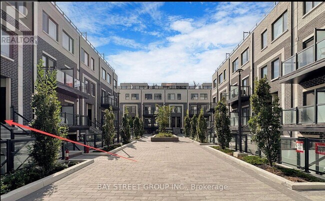 3427 Sheppard Ave E in Toronto, ON - Building Photo - Building Photo