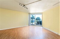 2800 N Flagler Dr, Unit 308 in West Palm Beach, FL - Building Photo - Building Photo