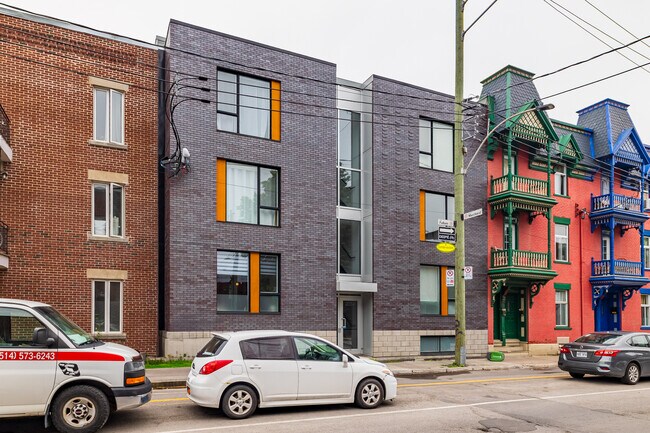 2054 Fullum Rue in Montréal, QC - Building Photo - Building Photo