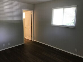 8055 Stafford Ct in Indianapolis, IN - Building Photo - Building Photo