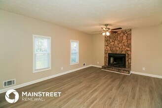 2875 Kathryn Cir SW in Atlanta, GA - Building Photo - Building Photo