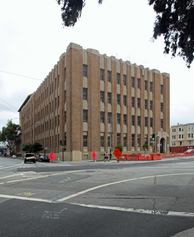 Veterans Commons in San Francisco, CA - Foto de edificio - Building Photo