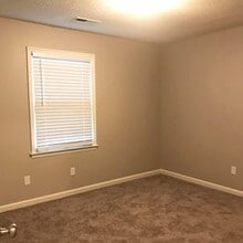 4432 Bonnell Dr NW, Unit B in Huntsville, AL - Building Photo - Building Photo