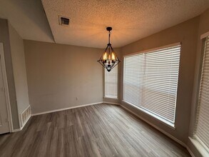 5556 93rd St in Lubbock, TX - Building Photo - Building Photo