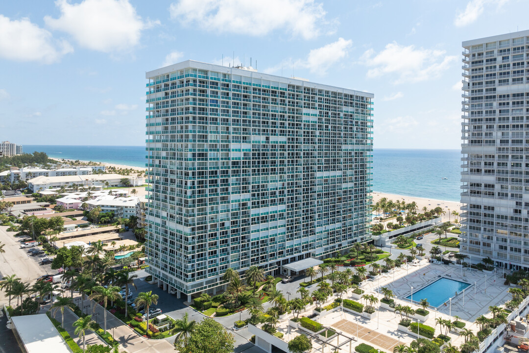 Point of Americas in Fort Lauderdale, FL - Building Photo