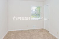 1777 Hillview Ave photo'