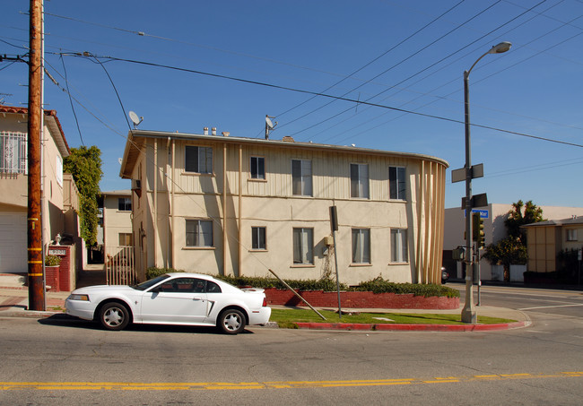 MMA in Los Angeles, CA - Foto de edificio - Building Photo