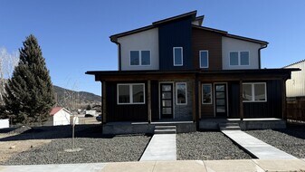 1433 F St in Salida, CO - Building Photo
