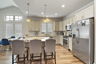 4706 S Cottage Ln in Pleasant Prairie, WI - Building Photo - Building Photo