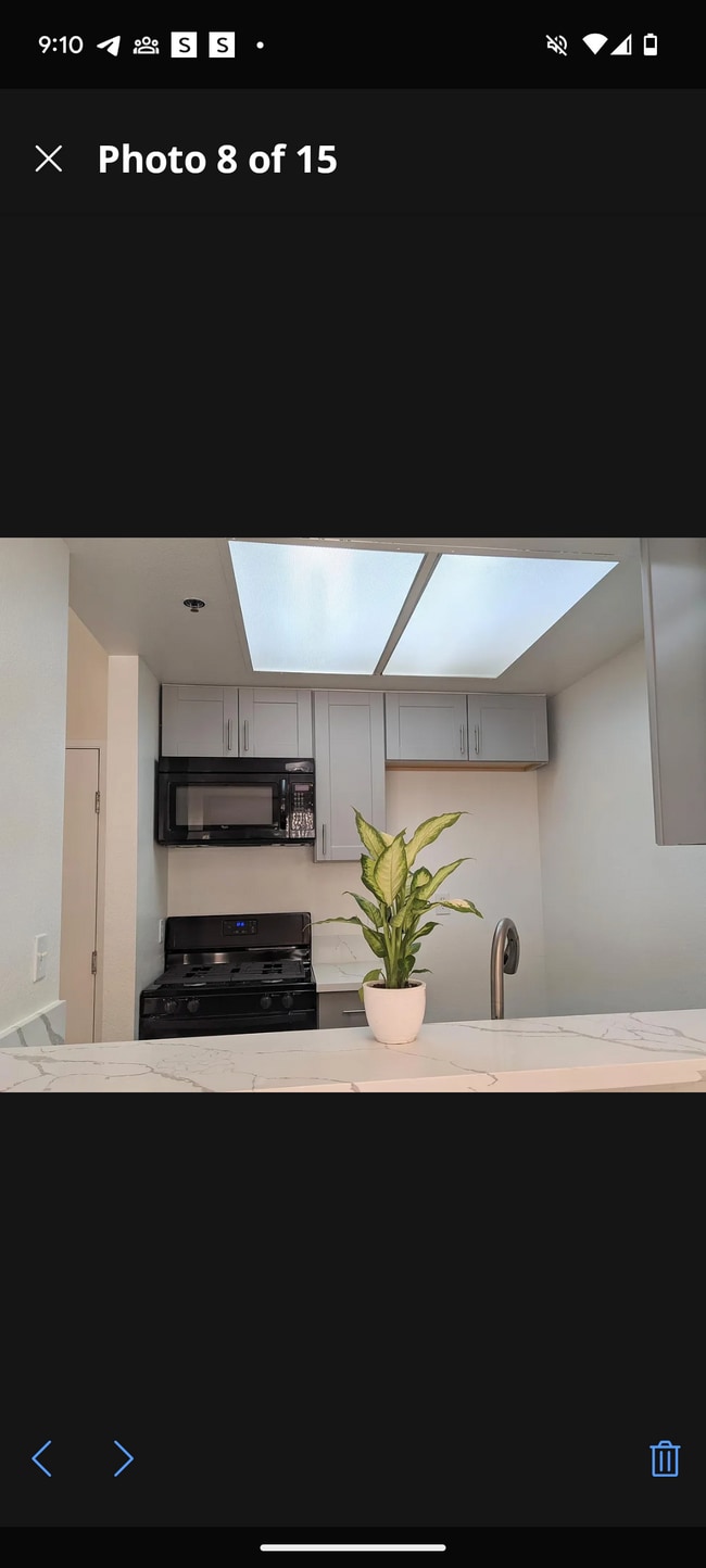 19350 Sherman Way, Unit 125 in Reseda, CA - Building Photo - Building Photo