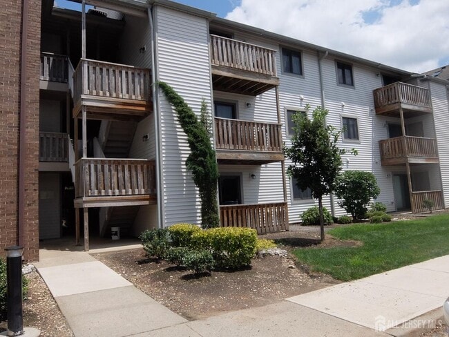property at 5307 Ravens Crest Dr