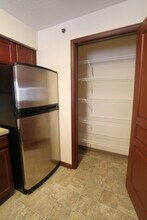 306 Beeline Rd, Unit #8 in Holland, MI - Foto de edificio - Building Photo