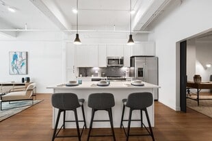 The Victor Luxury Apartments in St. Louis, MO - Building Photo