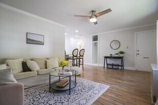 504 Saint John St, Unit 2 in Portland, ME - Building Photo