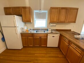 20 Clarendon St, Unit 20 in Watertown, MA - Foto de edificio - Building Photo